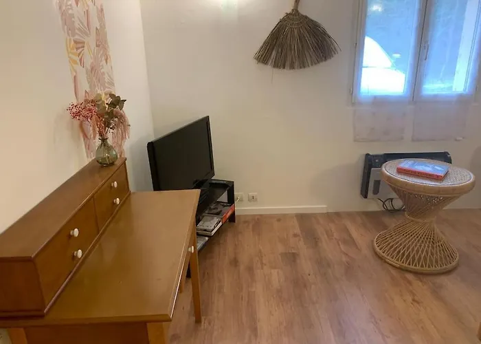 Indépendant -1 -3 Lits - 4km Du Circuit Appartement *