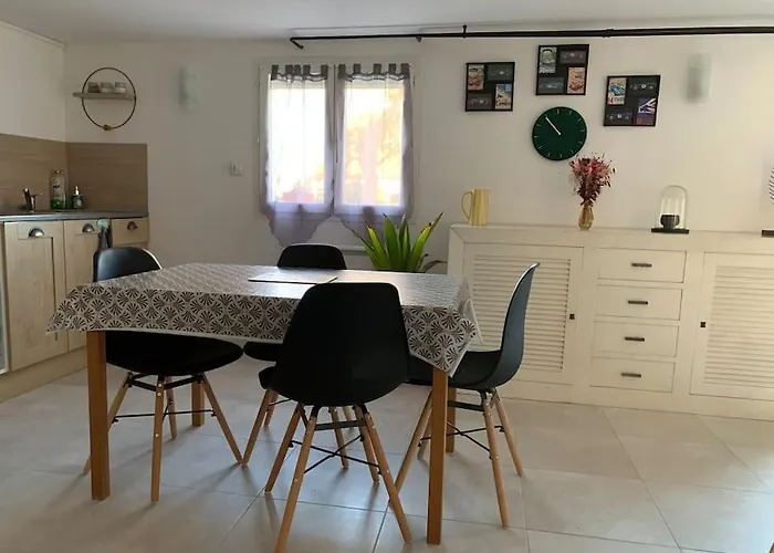 Indépendant -1 -3 Lits - 4km Du Circuit Appartement *